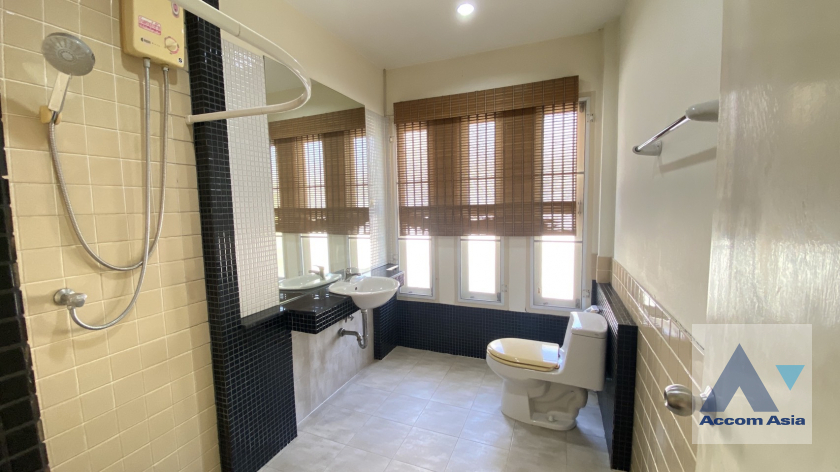 13  3 br House For Rent in Sukhumvit ,Bangkok BTS Ekkamai 1713519