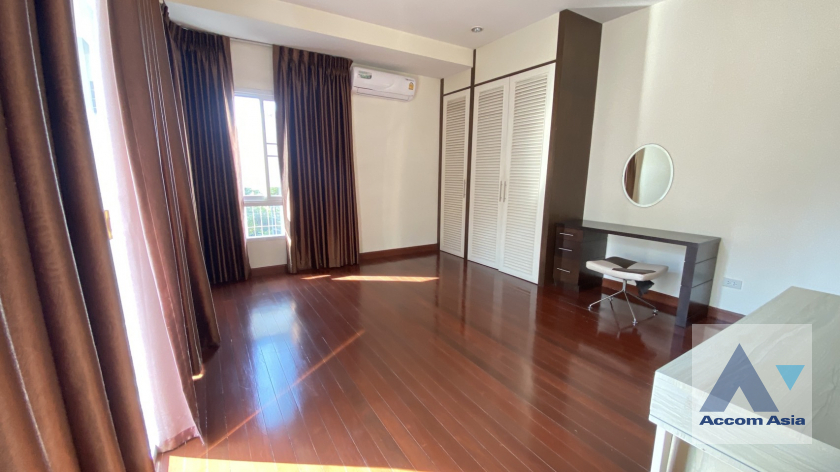 10  3 br House For Rent in Sukhumvit ,Bangkok BTS Ekkamai 1713519