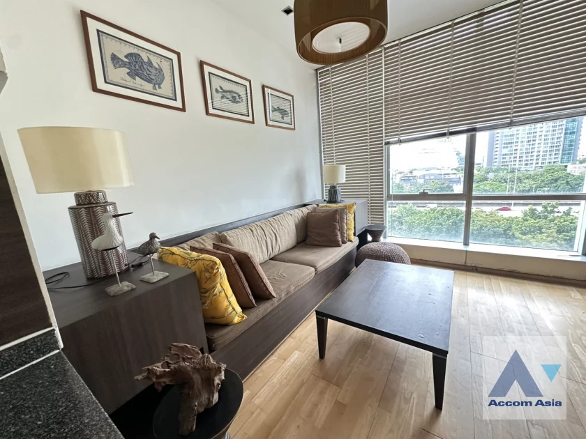 unit 2 Bedrooms  Condominium For Rent & Sale in Charoen Nakhon, Bangkok  near BTS Krung Thon Buri (1513581)