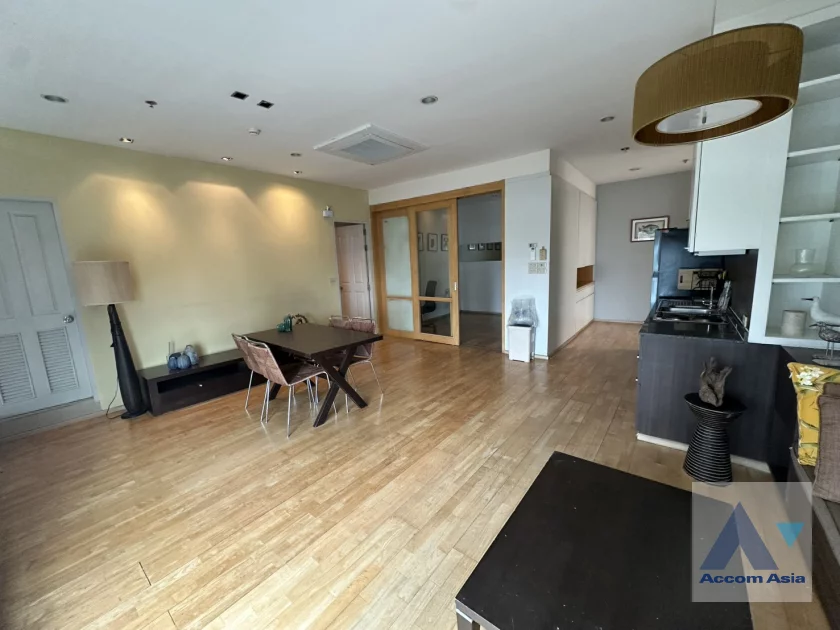 unit 2 Bedrooms  Condominium For Rent & Sale in Charoen Nakhon, Bangkok  near BTS Krung Thon Buri (1513581)