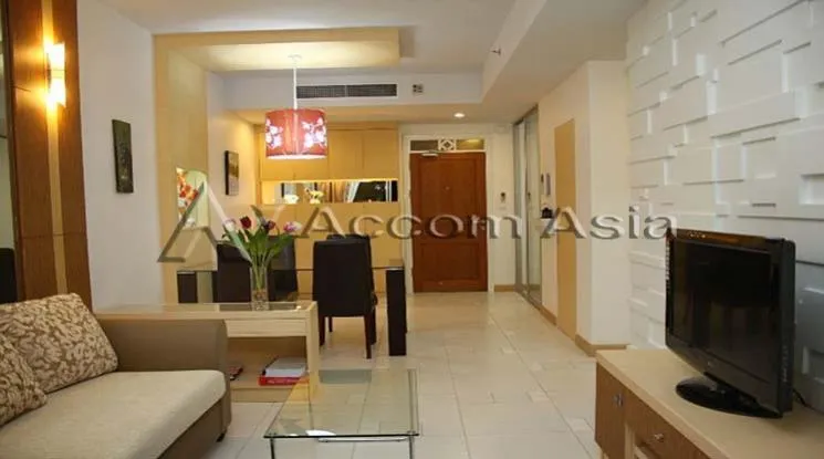 unit 2 Bedrooms  Condominium For Rent in Charoen Nakhon, Bangkok  near BTS Saphan Taksin (1513627)