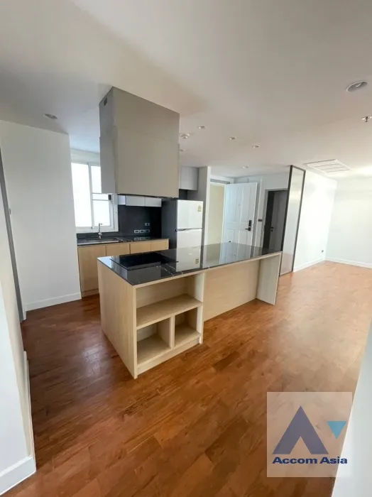 unit 3 Bedrooms  Condominium For Rent in Sukhumvit, Bangkok  near BTS Phrom Phong (1513640)
