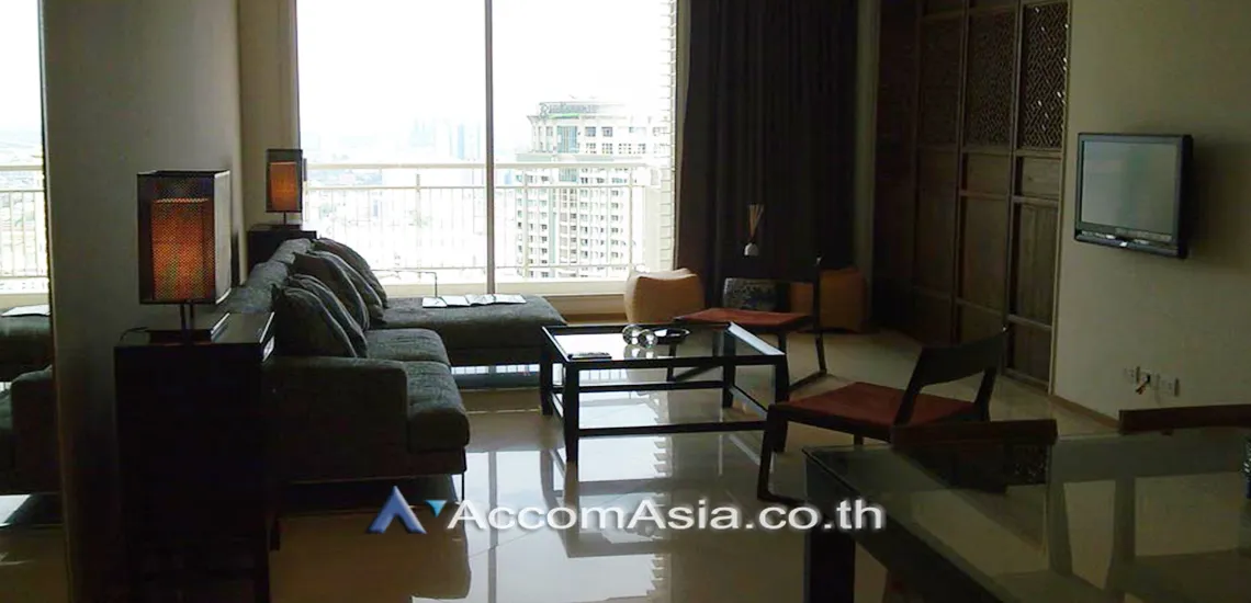 unit 1 Bedroom  Condominium For Rent & Sale in Sathorn, Bangkok  near BTS Chong Nonsi - BRT Sathorn (1513643)