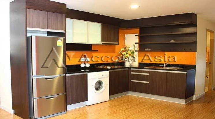 unit 2 Bedrooms  Apartment For Rent in Ploenchit, Bangkok  near BTS Chitlom (1413773)