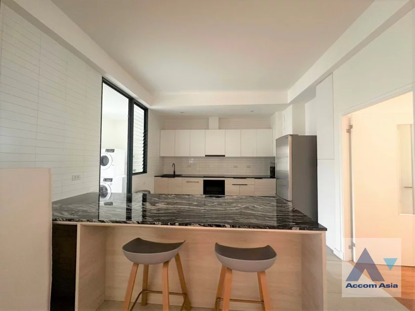 5  3 br Apartment For Rent in Sukhumvit ,Bangkok BTS Thong Lo at Greenery area in CBD 1413857