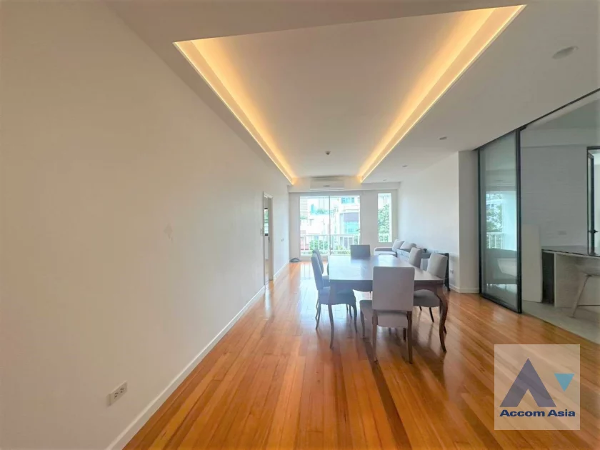 unit 3 Bedrooms  Apartment For Rent in Sukhumvit, Bangkok  near BTS Thong Lo (1413857)