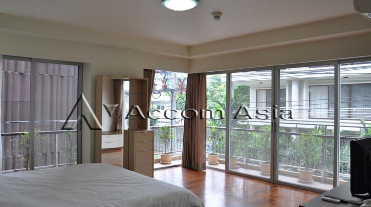 9  3 br Apartment For Rent in Sukhumvit ,Bangkok MRT Sukhumvit - BTS Asok at Peaceful residential 1413879