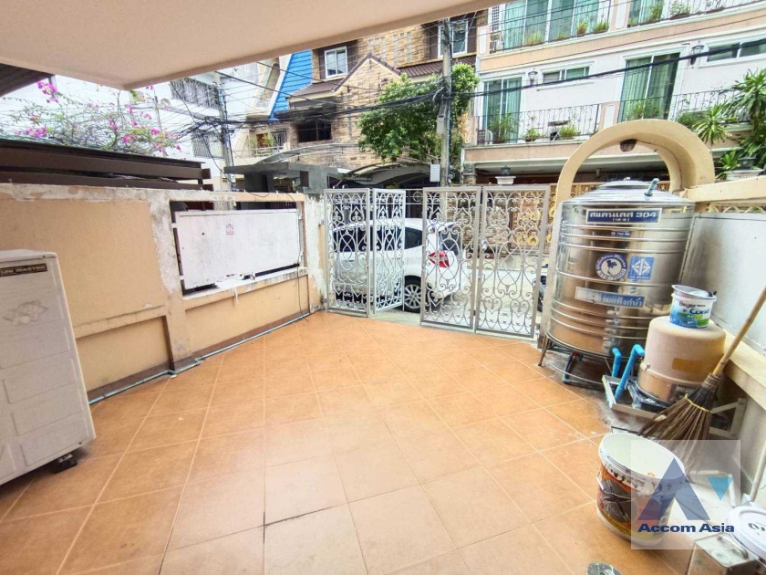 31  4 br House For Rent in Sukhumvit ,Bangkok BTS Nana 2513892