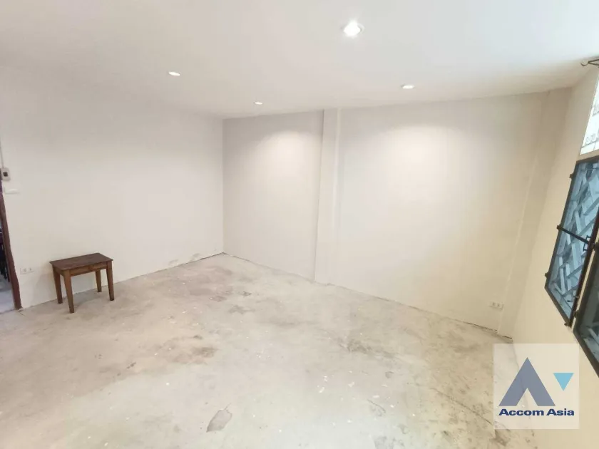 19  4 br House For Rent in Sukhumvit ,Bangkok BTS Nana 2513892