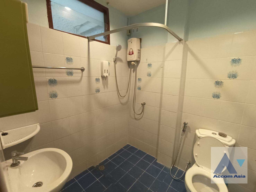 35  4 br House For Rent in Sukhumvit ,Bangkok BTS Nana 2513892