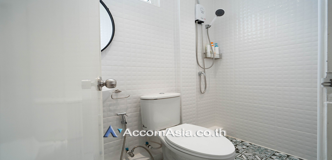 13  4 br House For Rent in Sukhumvit ,Bangkok BTS Thong Lo 100042