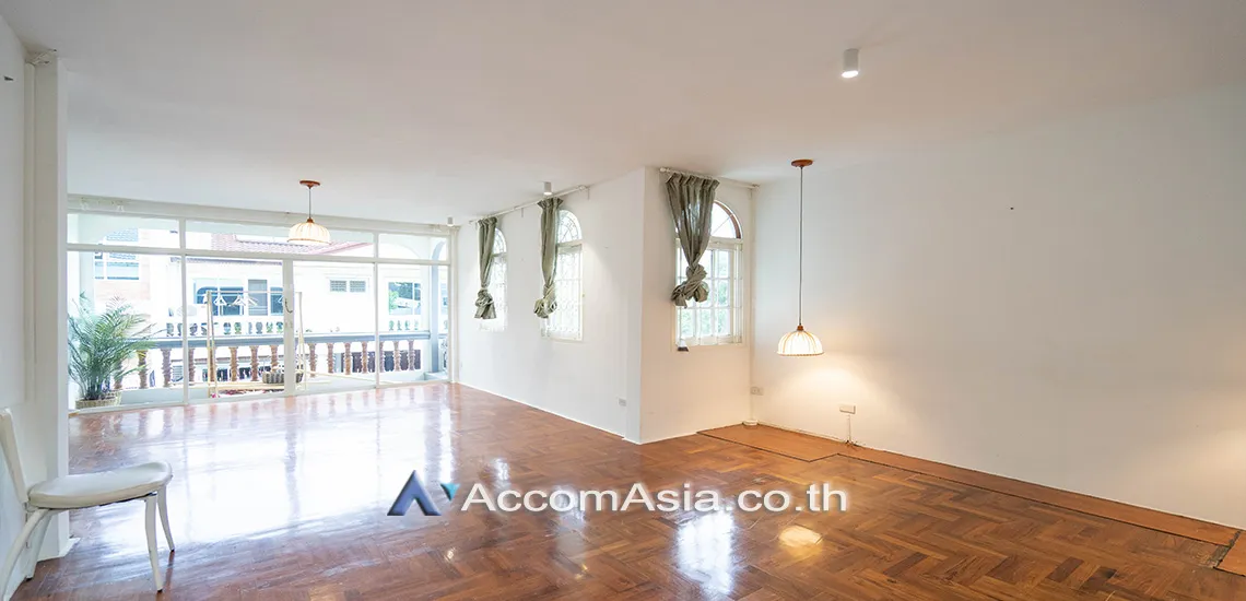 8  4 br House For Rent in Sukhumvit ,Bangkok BTS Thong Lo 100042