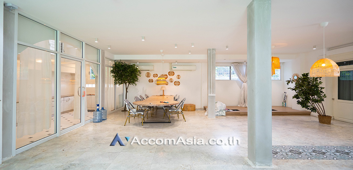 4  4 br House For Rent in Sukhumvit ,Bangkok BTS Thong Lo 100042