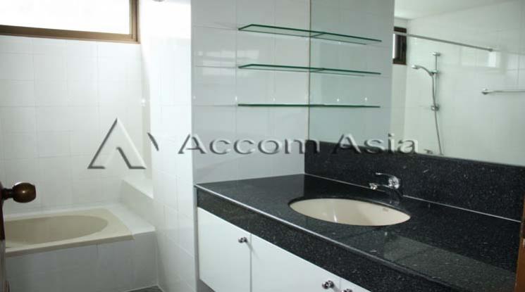 9  3 br Apartment For Rent in Sathorn ,Bangkok BTS Chong Nonsi at Kid Friendly Place Short Walk to Nang Linchi Road 1413930