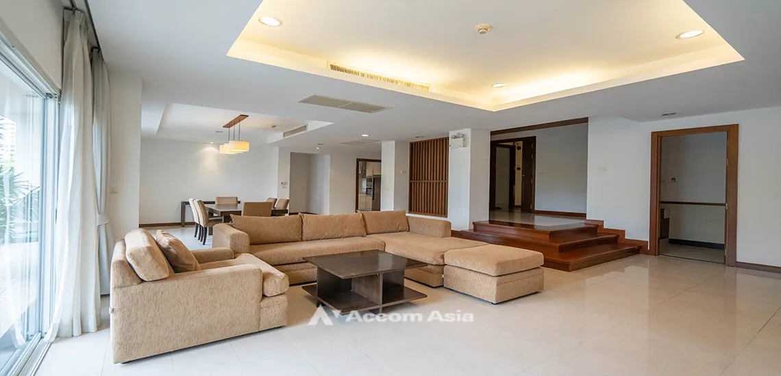 unitPet friendly |  3 Bedrooms  Apartment For Rent in Sathorn, Bangkok  near BTS Chong Nonsi (1413967)