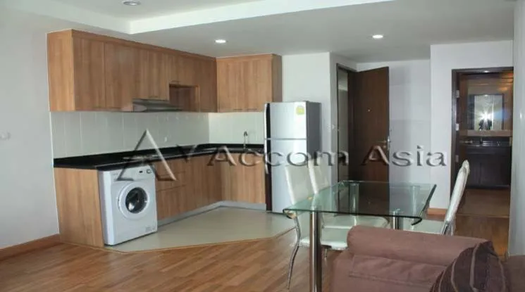 unit 2 Bedrooms  Apartment For Rent in Sukhumvit, Bangkok  near BTS Phrom Phong (1414086)