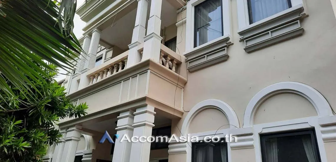  2  4 br House for rent and sale in Sukhumvit ,Bangkok BTS Thong Lo at Sukhumvit Villa 50079