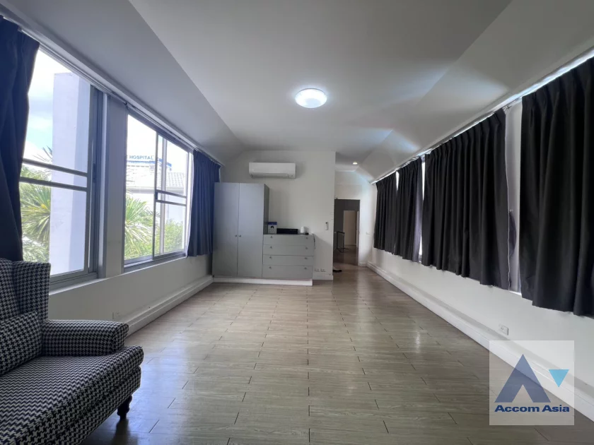 10  4 br House For Rent in New Phetchaburi ,Bangkok  1714185
