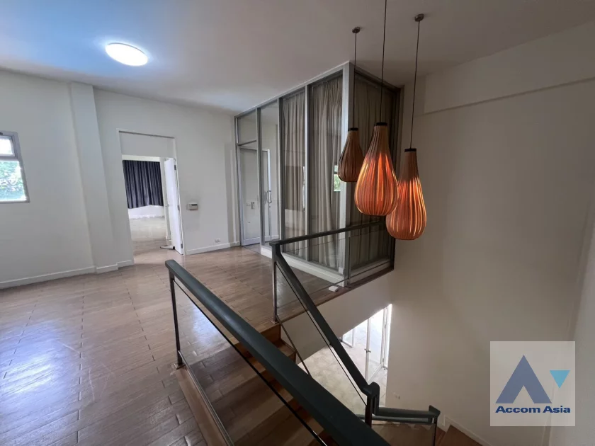 9  4 br House For Rent in New Phetchaburi ,Bangkok  1714185