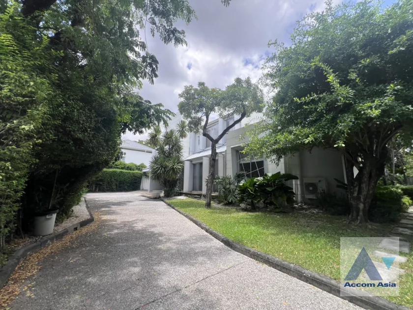 unitPartly Furnished, Private Swimming Pool, Pet friendly |  4 Bedrooms  House For Rent in New Phetchaburi, Bangkok  (1714185)