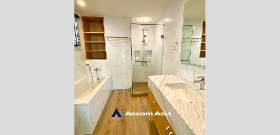 5  2 br Condominium For Rent in Ploenchit ,Bangkok BTS Ratchadamri at The Rajdamri 1514299