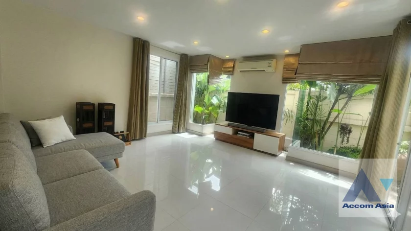unitFully Furnished, Home Office, Pet friendly |  2 Bedrooms  House For Rent in Sukhumvit, Bangkok  near BTS Phrom Phong (1714325)
