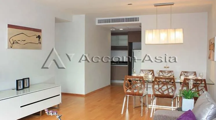 unit 2 Bedrooms  Condominium For Rent in Sukhumvit, Bangkok  near BTS Ekkamai (1514424)