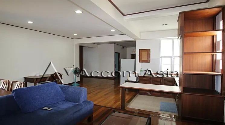 unit 2 Bedrooms  Condominium For Rent in Charoen Nakhon, Bangkok  (1414868)