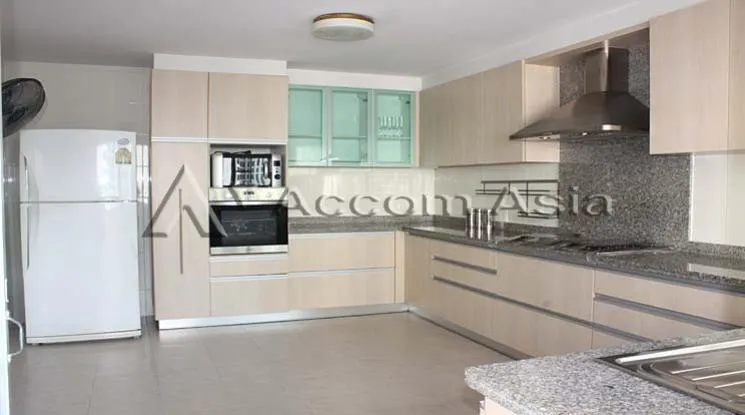 unitBig Balcony, Pet friendly |  3 Bedrooms  Apartment For Rent in Sukhumvit, Bangkok  near BTS Asok - MRT Sukhumvit (1414892)