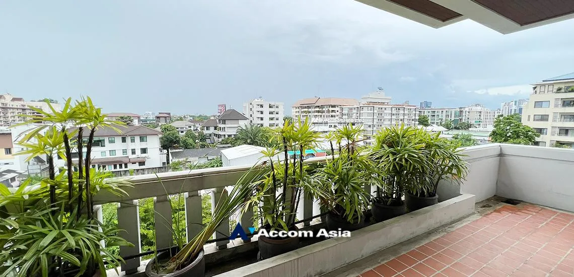 37  3 br Apartment For Rent in Sathorn ,Bangkok MRT Khlong Toei at Privacy One Unit per Floor 1414996