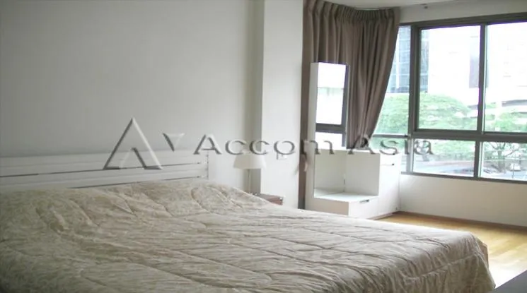 unit 2 Bedrooms  Condominium For Rent in Sukhumvit, Bangkok  near BTS Ekkamai (1515001)