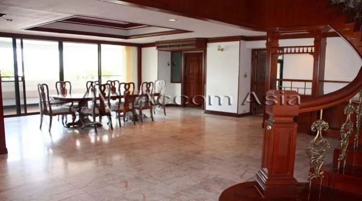 unitBig Balcony, Duplex Condo |  4 Bedrooms  Apartment For Rent in Sukhumvit, Bangkok  near MRT Sukhumvit - BTS Asok (1415106)