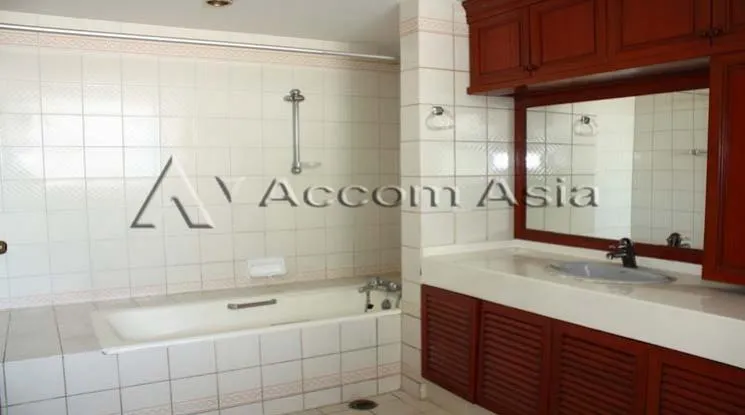 9  4 br Apartment For Rent in Sukhumvit ,Bangkok MRT Sukhumvit - BTS Asok at Convenience for your family 1415106