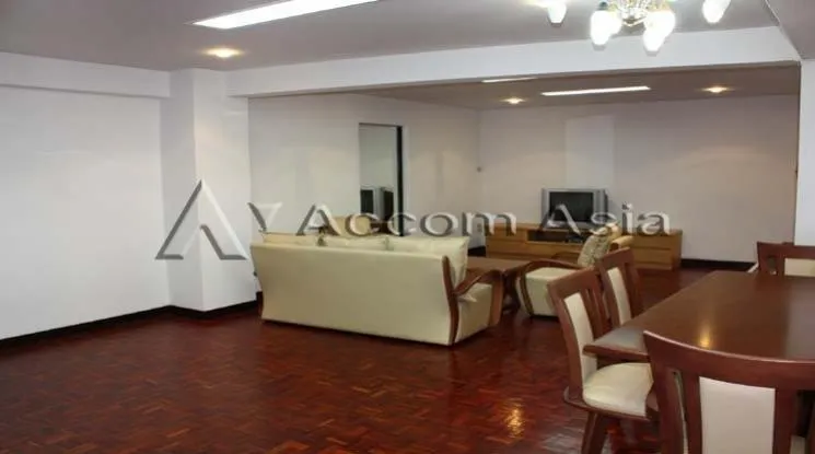 unit 2 Bedrooms  Apartment For Rent in Sukhumvit, Bangkok  near BTS Phrom Phong (1415153)