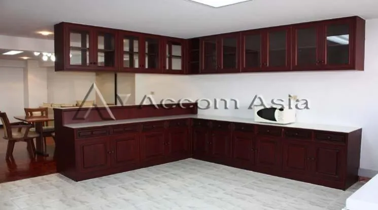 unit 2 Bedrooms  Apartment For Rent in Sukhumvit, Bangkok  near BTS Phrom Phong (1415153)