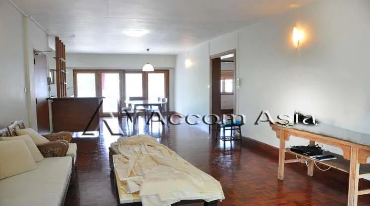 unit 2 Bedrooms  Apartment For Rent in Sukhumvit, Bangkok  near BTS Ploenchit (1415155)