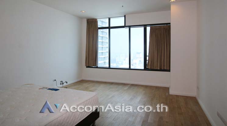 5  3 br Condominium For Rent in Ploenchit ,Bangkok BTS Chitlom at Royal Maneeya Executive Residence 1515157