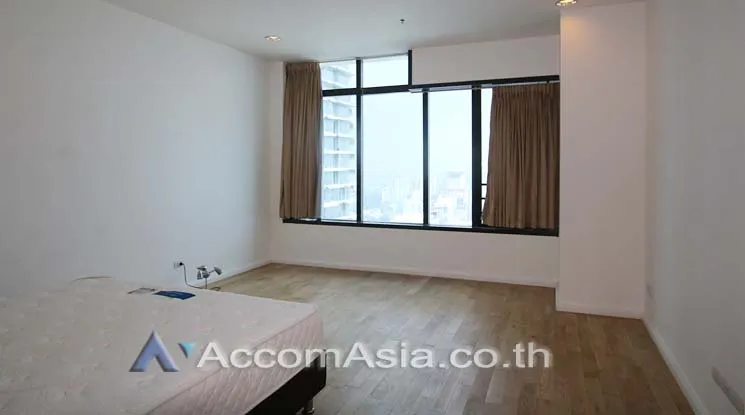 5  3 br Condominium For Rent in Ploenchit ,Bangkok BTS Chitlom at Royal Maneeya Executive Residence 1515157