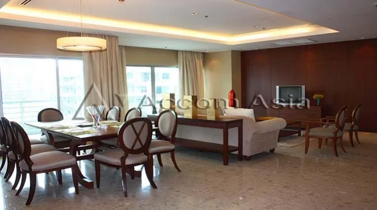 unit 3 Bedrooms  Apartment For Rent in Ploenchit, Bangkok  near BTS Ploenchit (1415310)