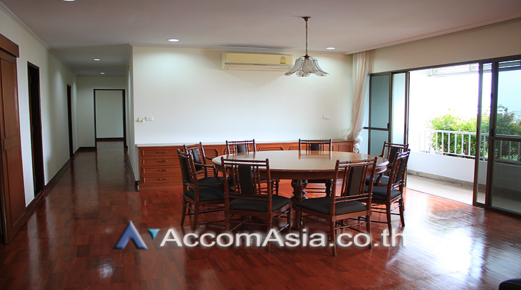 1  3 br Apartment For Rent in Sukhumvit ,Bangkok BTS Phrom Phong at Greenery garden and privacy 1415326
