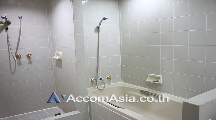 11  3 br Apartment For Rent in Sukhumvit ,Bangkok BTS Phrom Phong at Greenery garden and privacy 1415326
