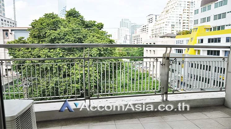 unit 1 Bedroom  Apartment For Rent in Sathorn, Bangkok  near BTS Surasak (1415329)