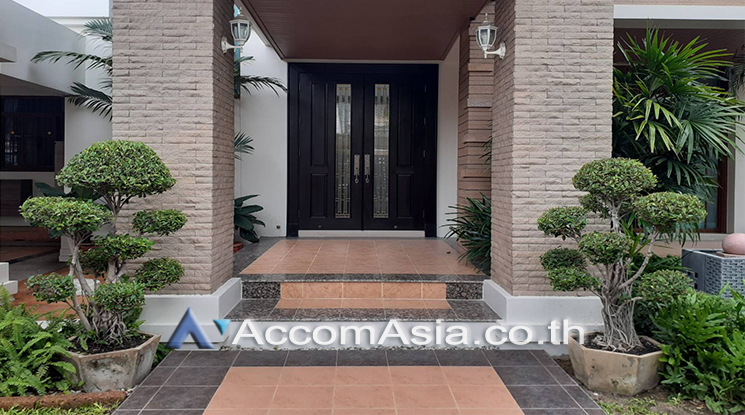 5  3 br House for rent and sale in Pattanakarn ,Bangkok  at Peaceful compound 1715389