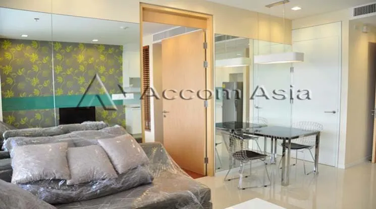 unit 1 Bedroom  Condominium For Rent in Sathorn, Bangkok  near MRT Khlong Toei (1515459)
