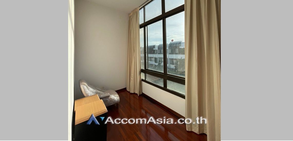 16  3 br Townhouse For Rent in Sathorn ,Bangkok BRT Nararam 3 at Modern style 2515528