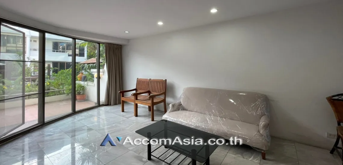 unit 3 Bedrooms  Townhouse For Rent in Sathorn, Bangkok  near BRT Nararam 3 (2515528)