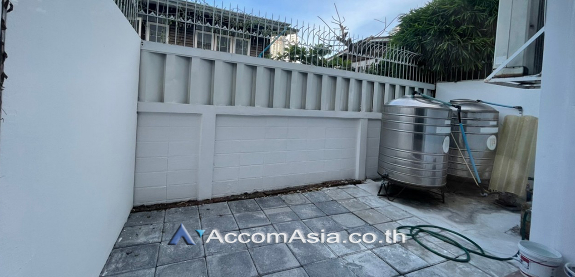 12  3 br Townhouse For Rent in Sathorn ,Bangkok BRT Nararam 3 at Modern style 2515528