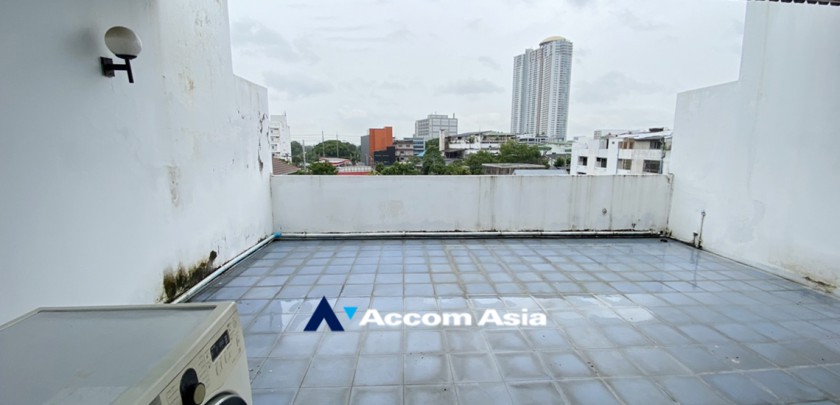 25  3 br Townhouse For Rent in Sathorn ,Bangkok BRT Nararam 3 at Modern style 2515529