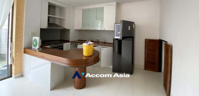 10  3 br Townhouse For Rent in Sathorn ,Bangkok BRT Nararam 3 at Modern style 2515529