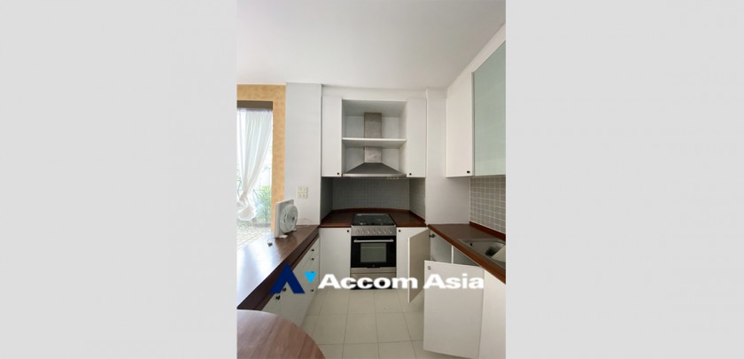 11  3 br Townhouse For Rent in Sathorn ,Bangkok BRT Nararam 3 at Modern style 2515529